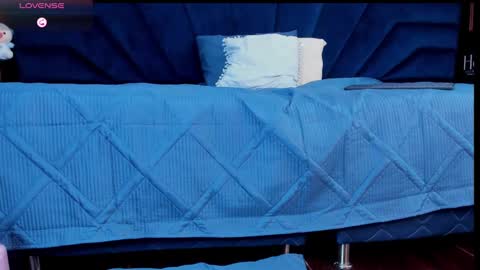 Snapshot of jenny_golden1 chatting on 01/30/25, 02:36 Jenny  online show from 01/30/25, 02:36