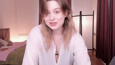 Jenny my next stream is on Saturday at 1 pmUTC Welcome to my WhatsApp 3 online show from 04/24/26, 01:13