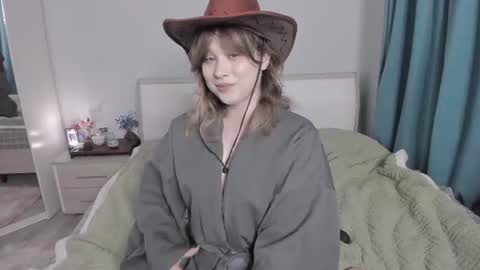 Snapshot of jenny_hardy chatting on 07/04/26, 03:29 Jenny my next stream is on Saturday at 1 pmUTC Welcome to my WhatsApp 3 online show from 07/04/26, 03:29
