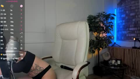 jenny_harringtons online show from 04/23/26, 07:09