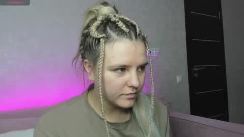 Jenny online show from 10/20/25, 09:21