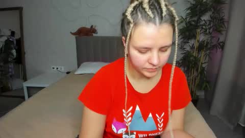 Jenny online show from 10/24/25, 09:38