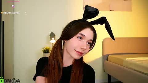 Snapshot of jenny_lylu chatting on 02/01/25, 07:23 Ori online show from 02/01/25, 07:23