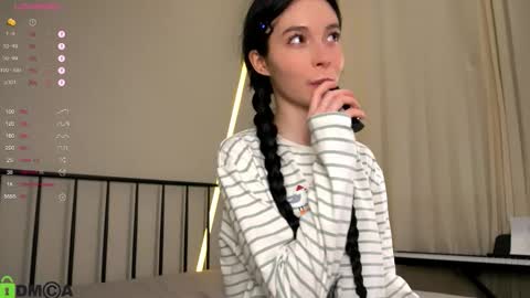 Snapshot of jenny_lylu chatting on 10/09/25, 02:31 Ori online show from 10/09/25, 02:31