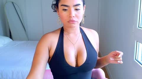 Snapshot of jenny_roberts96 chatting on 06/05/26, 02:56 Jenny Roberts online show from 06/05/26, 02:56
