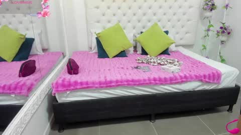 jenny_stark online show from 10/18/25, 07:25