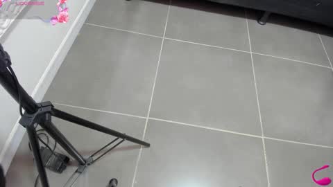 jenny_stark online show from 11/18/25, 11:14