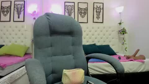 Snapshot of jenny_stark chatting on 07/21/26, 11:23 jenny_stark online show from 07/21/26, 11:23