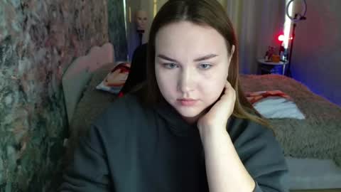 Jenny online show from 11/06/25, 08:48