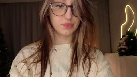 Lora online show from 01/17/26, 04:39