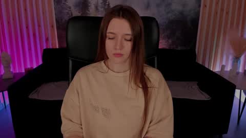 Jenny NO Nude online show from 03/07/25, 08:13