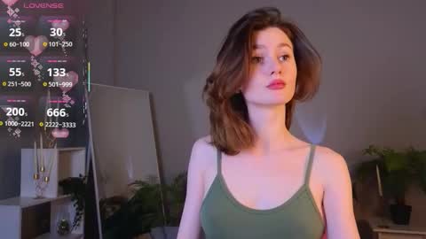 jennyfer_me online show from 11/17/25, 11:27