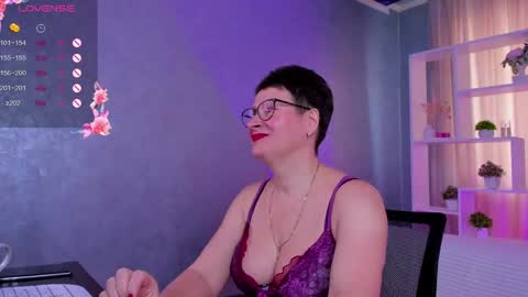 Jenny online show from 04/25/26, 08:28