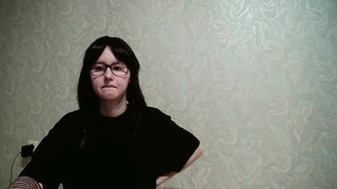 Snapshot of jennyolset chatting on 10/04/25, 02:42 JennyOlset online show from 10/04/25, 02:42
