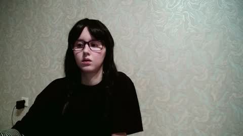 Snapshot of jennyolset chatting on 10/27/25, 12:42 JennyOlset online show from 10/27/25, 12:42