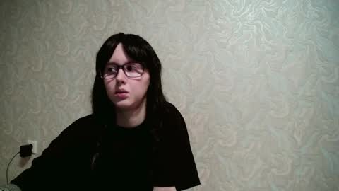 Snapshot of jennyolset chatting on 10/28/25, 02:04 JennyOlset online show from 10/28/25, 02:04