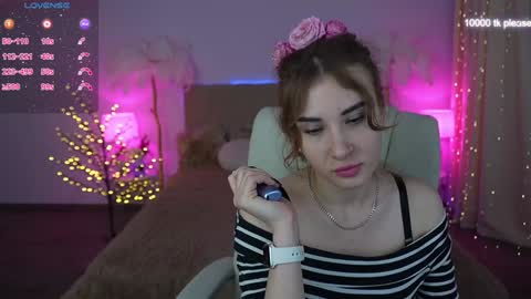 Snapshot of jennyyluv chatting on 01/08/25, 06:52 JENNY online show from 01/08/25, 06:52