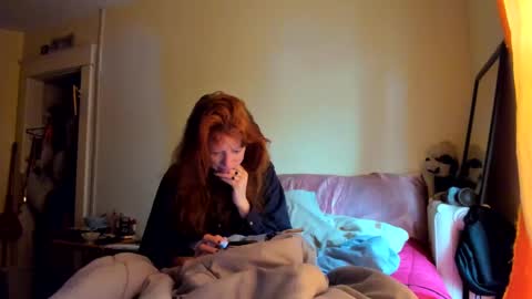 Snapshot of jenovakitty chatting on 11/18/25, 02:54 Jenn - come to my onlyfans online show from 11/18/25, 02:54