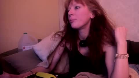 Snapshot of jenovakitty chatting on 02/06/26, 06:00 Jenn - come to my onlyfans online show from 02/06/26, 06:00