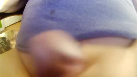 Snapshot of jepn1112 chatting on 02/18/25, 08:58 JoeEBear online show from 02/18/25, 08:58