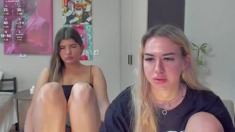 Hi hi We are Jessie and Betti online show from 01/08/25, 06:20