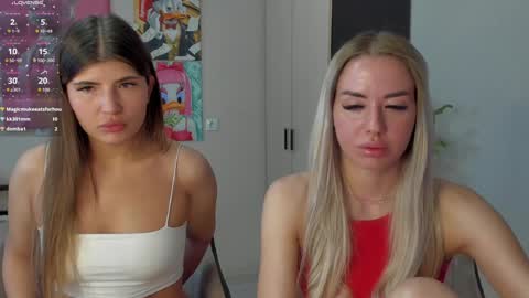 Hi hi We are Jessie and Betti online show from 01/18/25, 07:49