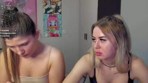 Hi hi We are Jessie and Betti online show from 03/03/25, 03:42