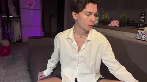 jeremy1scott online show from 11/29/25, 09:40