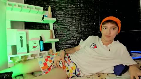 Snapshot of jeremy_salvatore_ chatting on 03/11/25, 05:38 jero independent model online show from 03/11/25, 05:38