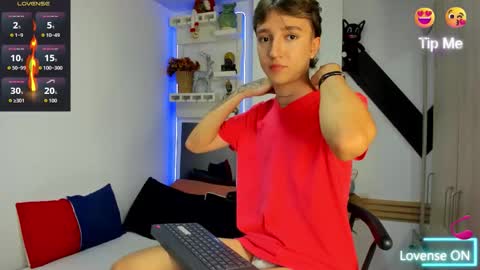 jero independent model online show from 12/03/25, 08:51