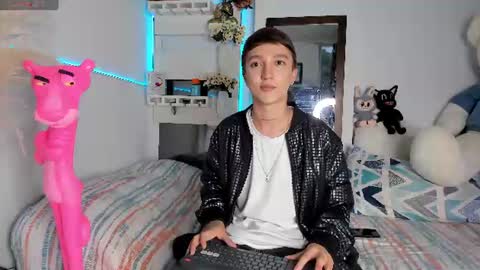 Snapshot of jeremy_salvatore_ chatting on 06/19/26, 11:08 jero independent model online show from 06/19/26, 11:08