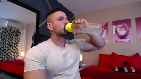 Jeremy Lowe online show from 02/19/25, 04:33