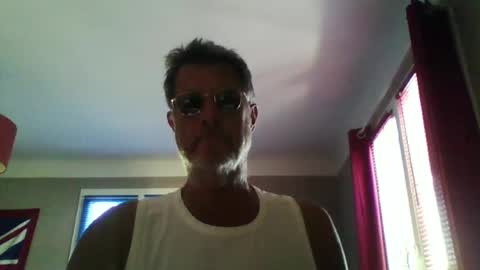 Snapshot of jerflor chatting on 06/14/26, 04:09 jerflor online show from 06/14/26, 04:09