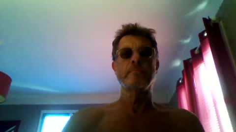 Snapshot of jerflor chatting on 06/24/26, 12:04 jerflor online show from 06/24/26, 12:04