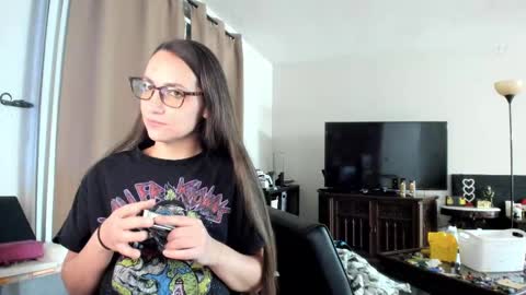 Snapshot of jerilynn chatting on 10/02/25, 11:06 Jeri Lynn online show from 10/02/25, 11:06