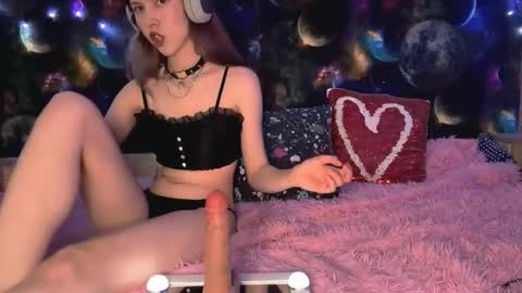 jerrienyhan online show from 11/08/25, 01:33