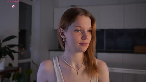 Molly online show from 11/25/25, 03:34