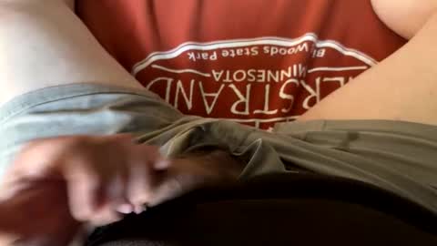 Snapshot of jerswill chatting on 02/18/25, 09:42 Jeremys room chill and puff one enjoy online show from 02/18/25, 09:42