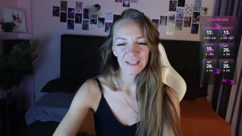 jesica_moon_peachy online show from 10/09/25, 01:36