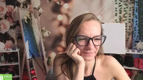 jesica_moon_peachyy online show from 04/18/26, 02:15