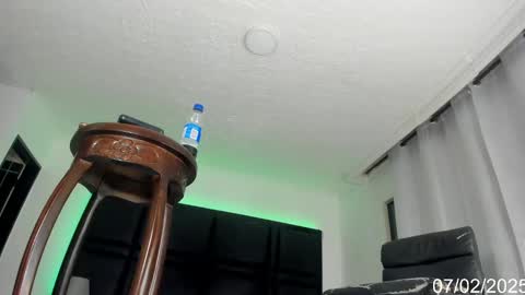 Snapshot of jesica_sanchez chatting on 02/08/25, 12:17 jesica_sanchez online show from 02/08/25, 12:17