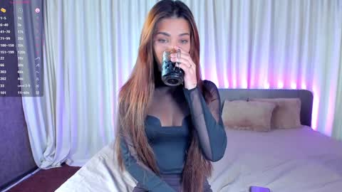 Snapshot of jesikalooove chatting on 10/03/25, 06:43 Jesika online show from 10/03/25, 06:43