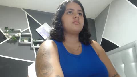 Snapshot of jess_beauty chatting on 01/12/25, 01:00 jess beauty online show from 01/12/25, 01:00