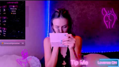 Snapshot of jess_kahawaty chatting on 12/18/25, 11:27 Jess online show from 12/18/25, 11:27