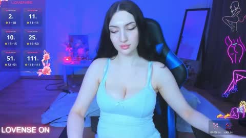 Snapshot of jessa__smith chatting on 12/11/24, 07:46 hello my name is Hanna online show from 12/11/24, 07:46