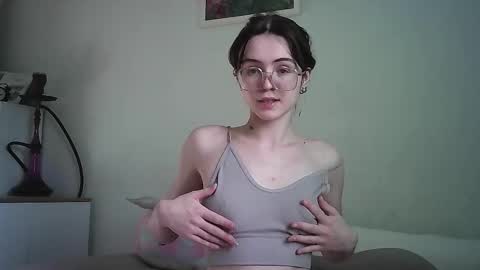 Snapshot of jessa_vibe chatting on 11/07/25, 07:30 Jessica but u can call me Jessa online show from 11/07/25, 07:30