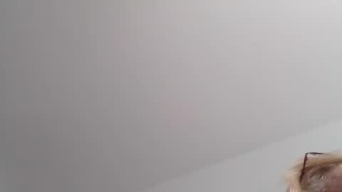 Snapshot of jessandsilverfox61 chatting on 11/01/25, 09:22 jessandsilverfox61 online show from 11/01/25, 09:22