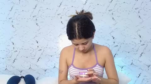Snapshot of jessdant_luv chatting on 09/28/25, 10:59 Hello we are Jesse and Dante. online show from 09/28/25, 10:59