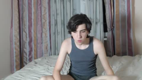 Jesee Estrella online show from 07/25/26, 09:23