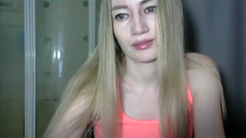 Snapshot of jessfox1 chatting on 12/28/24, 11:05 JessFox1 online show from 12/28/24, 11:05